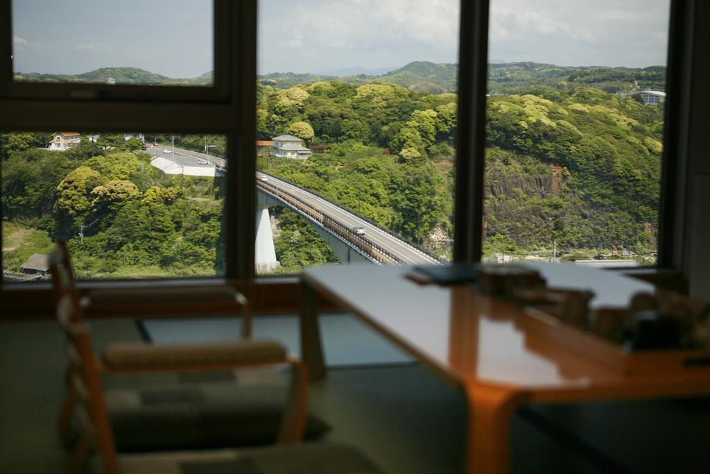 Kanko Hotel Taibokaku Карацу Екстер'єр фото