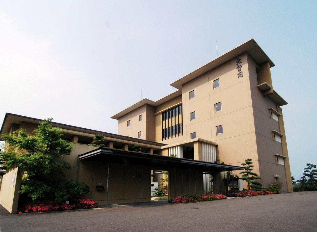 Kanko Hotel Taibokaku Карацу Екстер'єр фото